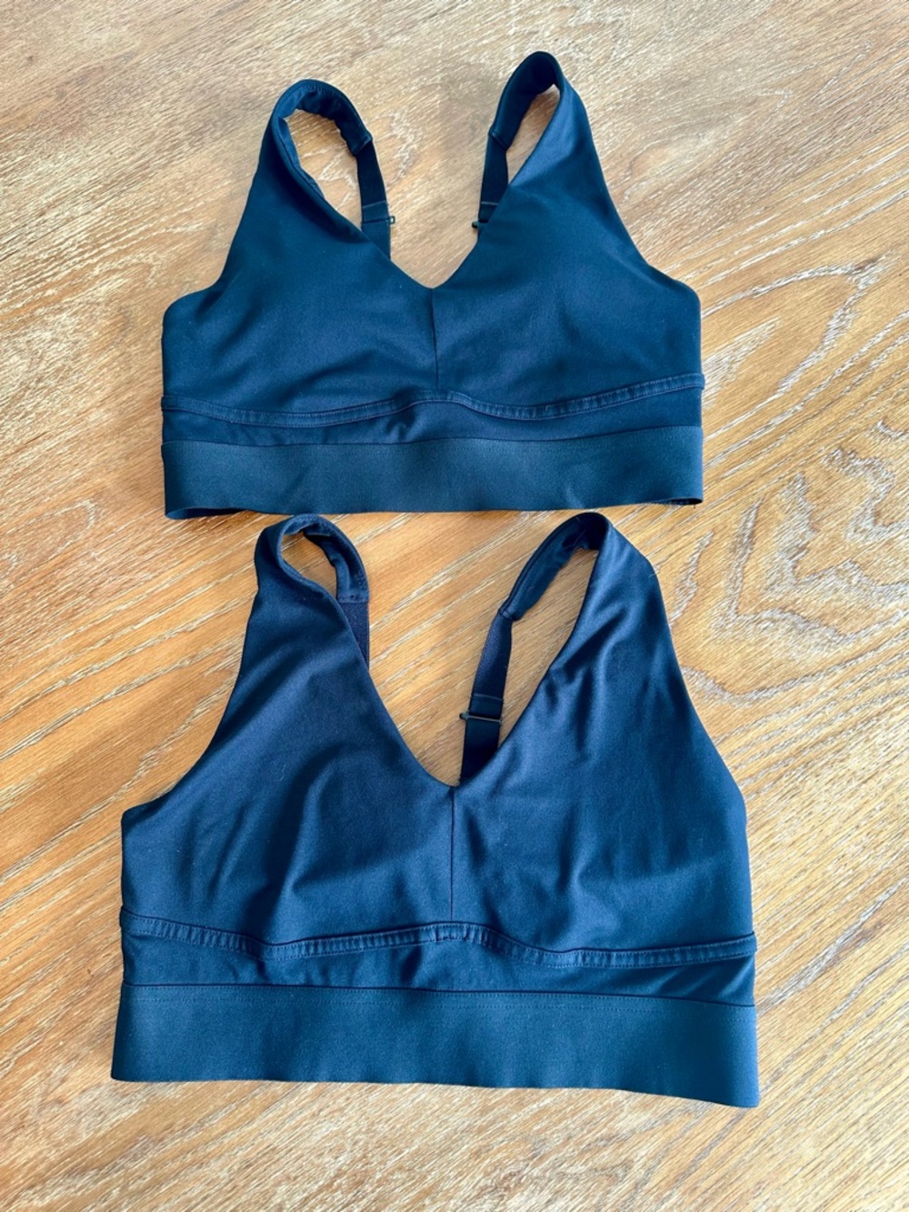 Fabletics Black V-Neck Low Impact Sports Bra - Picture 4 of 8